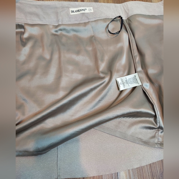 BLANKNYC Genuine Leather Snap Front Suede Miniskirt Size 26 - Picture 6 of 7